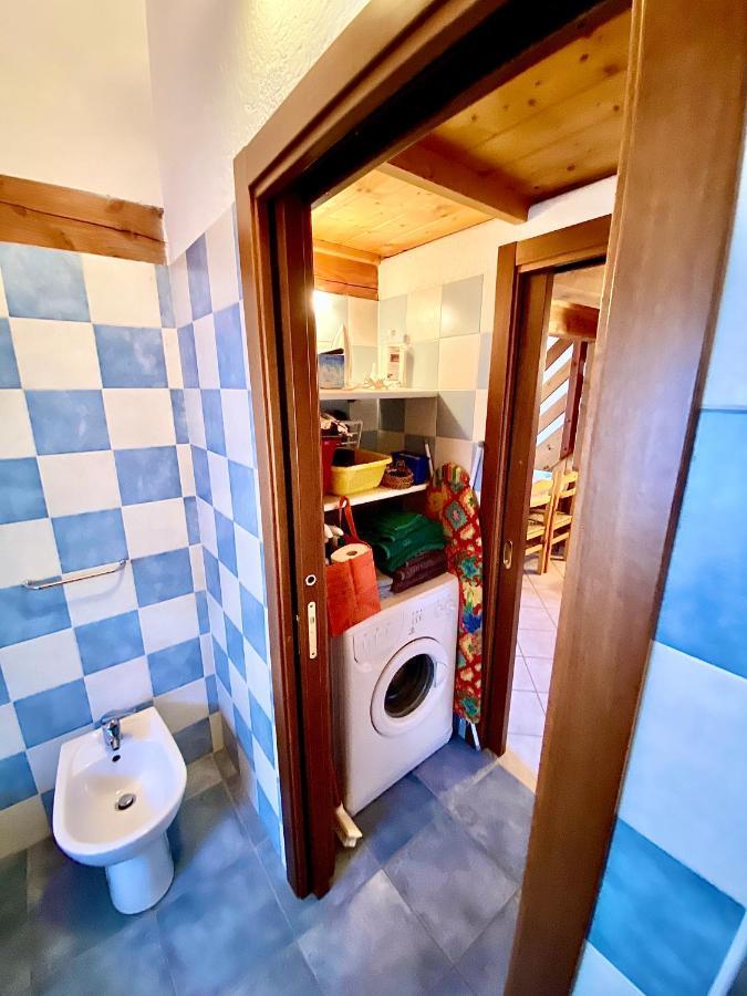 Ferienwohnung Attico Panoramico Con Soppalco Gignod Exterior foto